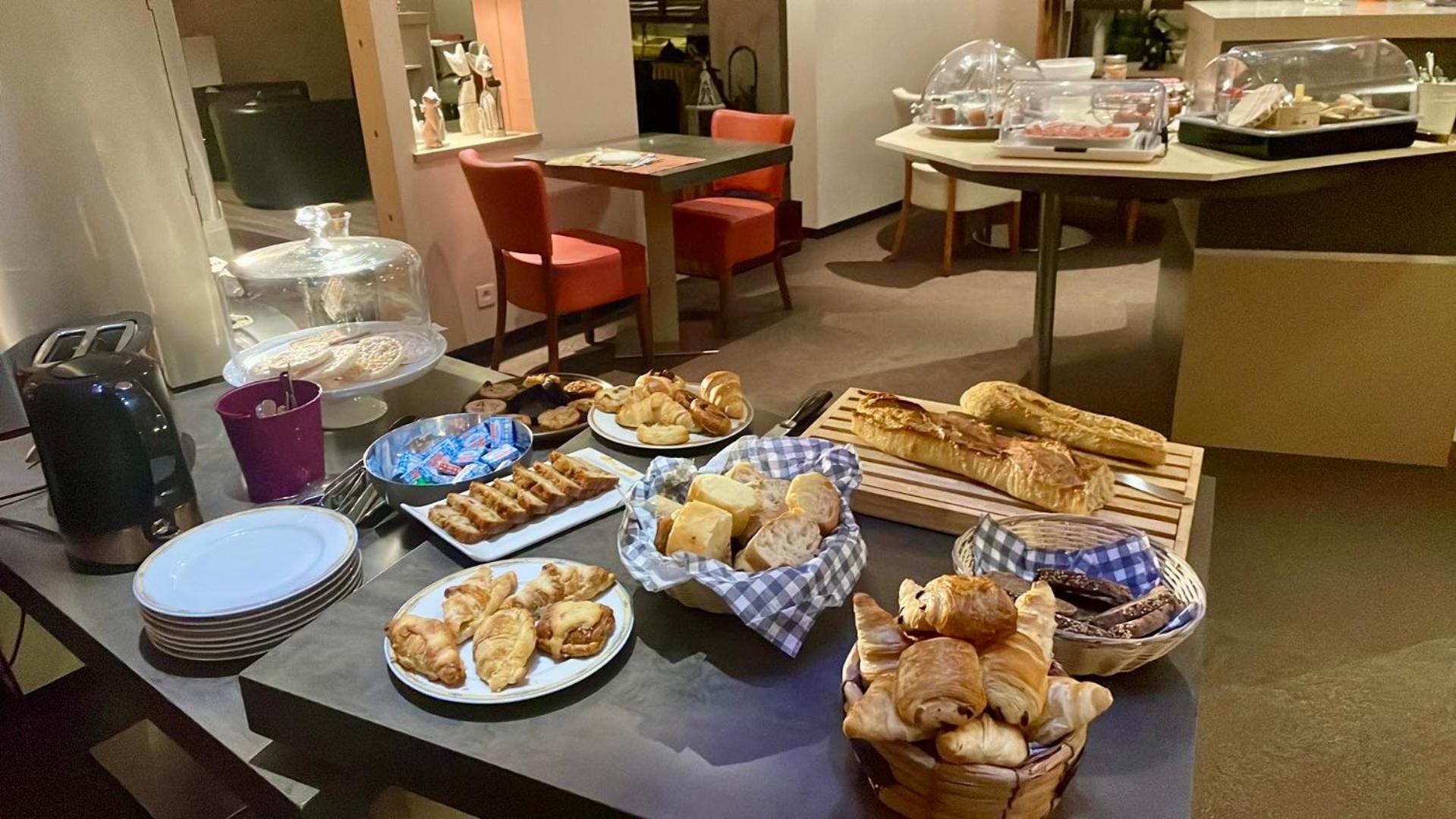 Hotel Gambetta Lons-le-Saunier Luaran gambar