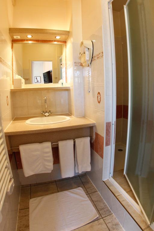 Hotel Gambetta Lons-le-Saunier Luaran gambar